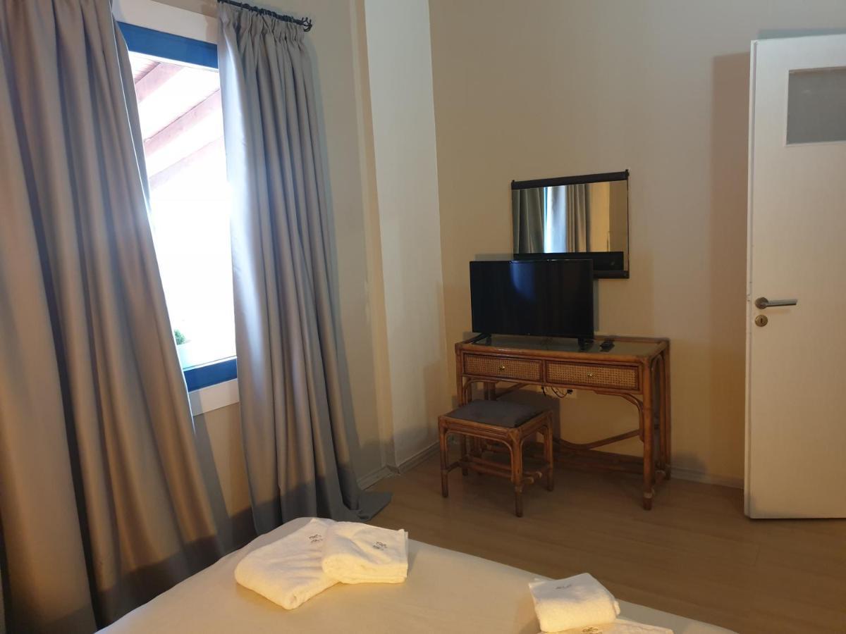 Plaza Hotel Athene Buitenkant foto